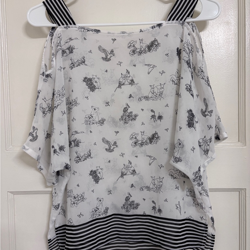 Women's Black and White Printed Top